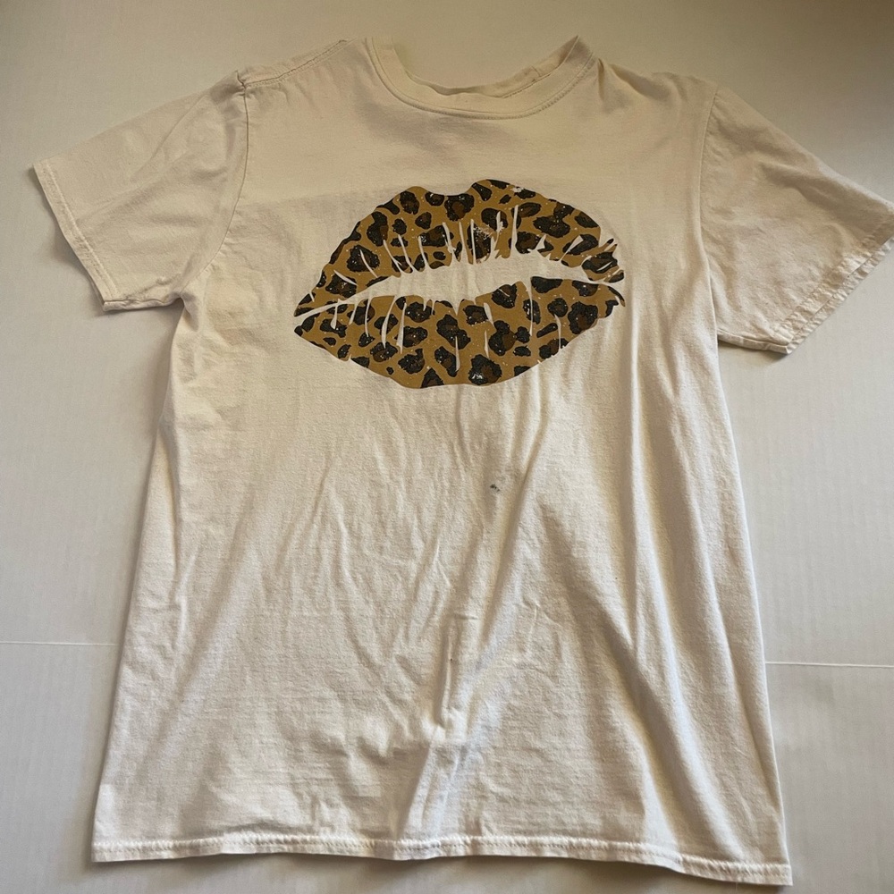 Super cute t shirt